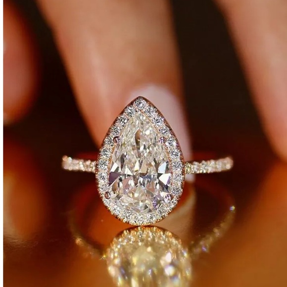 Jewelry - Elegant 925 Silver White Sapphire Ring!